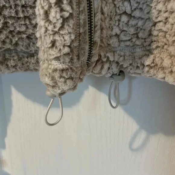 Women’s RIP-CURL🔥size Large zip up Jacket with hood and pockets soft as butter - Picture 4 of 5